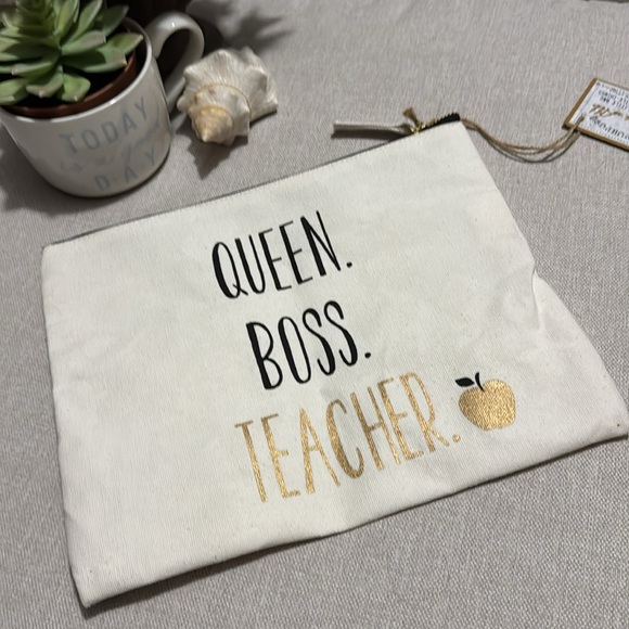 NWT Free With $25 Purchase-Canvas Zip Top Carry All bag - Picture 8 of 13